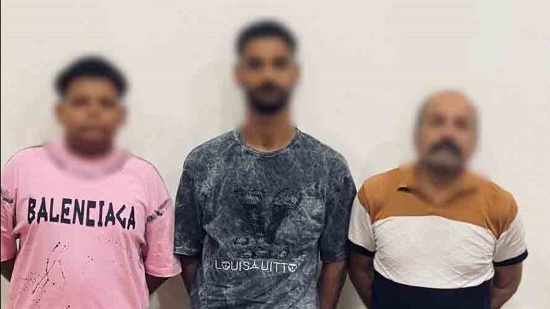 ضبط 3 عمال تحصيل
