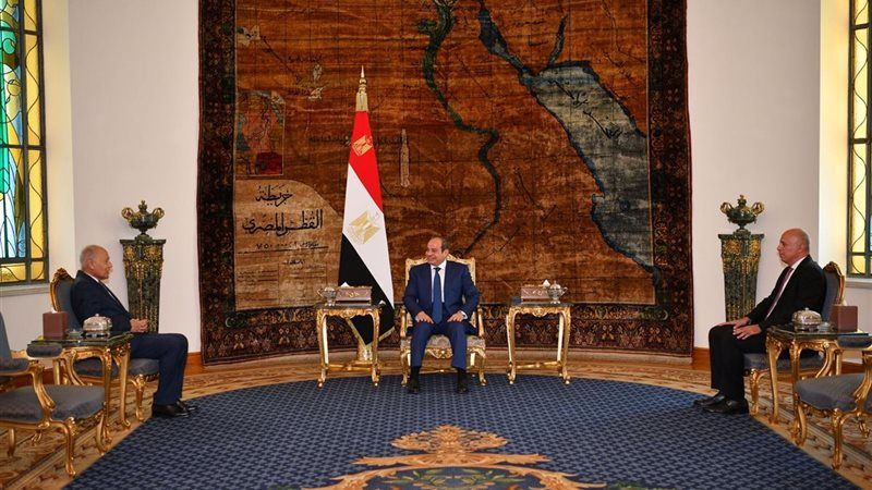 الرئيس السيسي وأبو