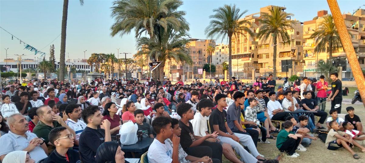 جانب من متابعة الماتش بالإسماعيلية، فيتو