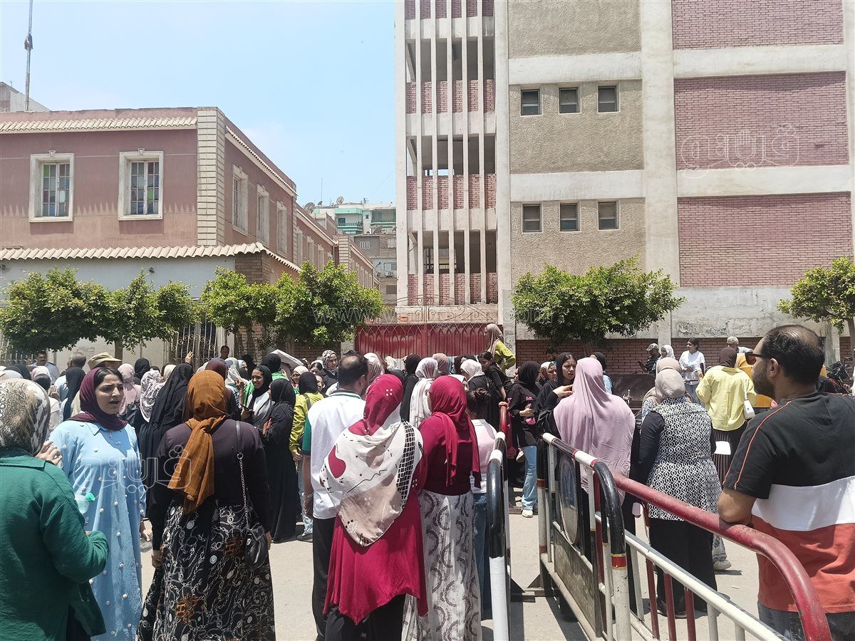 طلاب الثانوية العامة محافظة الشرقية،فيتو
