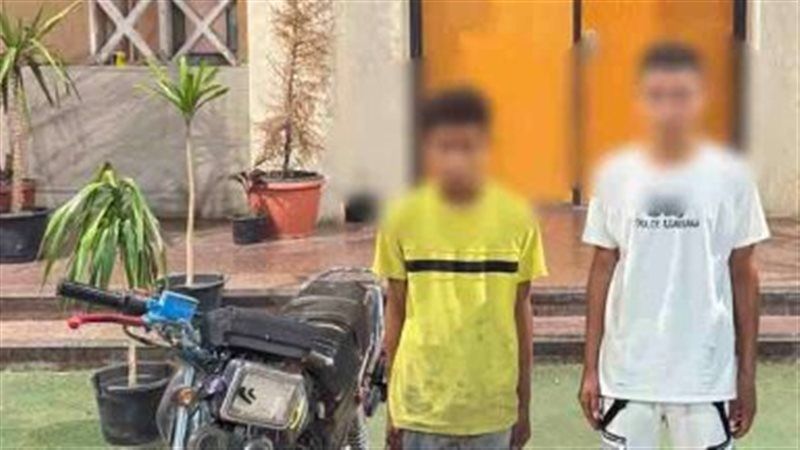 ضبط قائد دراجة نارية