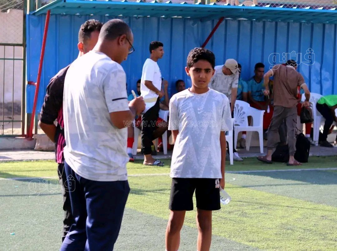 أصغر محلل أداء برفقة والده،فيتو