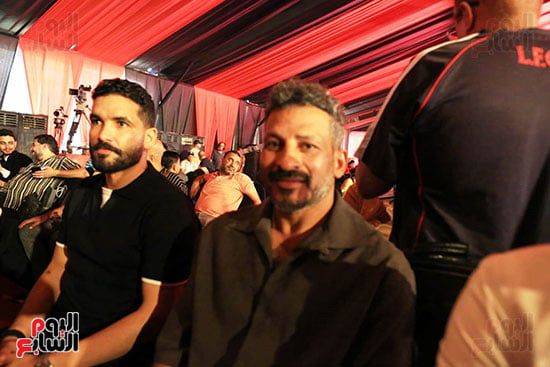 كابتن سيد معوض وصالح جمعه فى مقر الاهلى بالمنصورة كابتن سيد معوض وصالح جمعه فى مقر الاهلى بالمنصورة