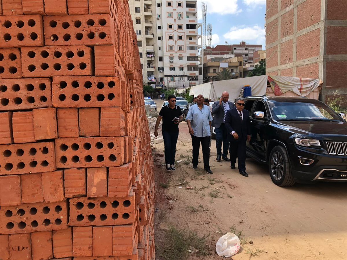 محافظ الدقهلية يتفقد شوارع طلخا ويوجه بإزالة التجاوزات