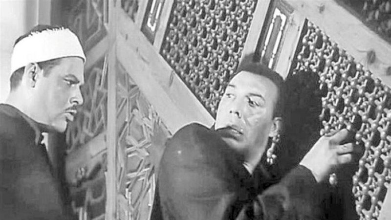 يحيى شاهين وفريد شوقى فى فيلم جعلونى مجرما 