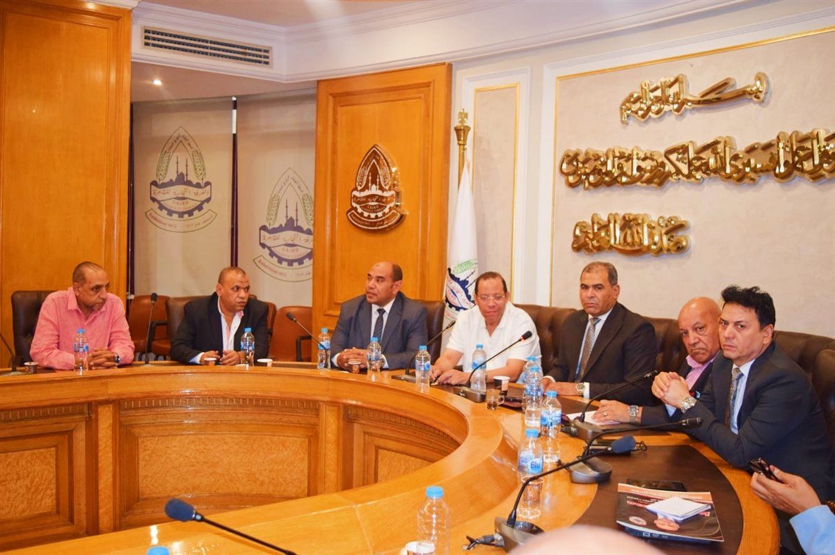 خلال اجتماع شعبة المخابز بغرفة القاهرة، فيتو