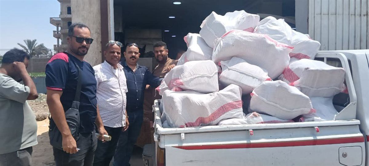 ضبط 28 طن لحوم وأغذية فاسدة و36 ألف زجاجة مشروبات طاقة مجهولة المصدر بالجيزة
