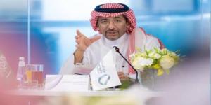وزير الصناعة يجتمع مع رابطة رجال الأعمال القطريين لبحث فرص التعاون