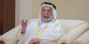 سلطان يعتمد منحاً دراسية لـ 165 من الطلبة