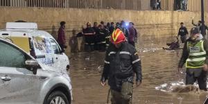 «يوم أسود في الرباط».. فيضانات المغرب تبتلع 37 روح وغرق الشوارع والمنازل