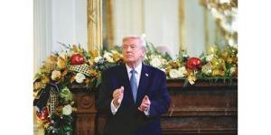 ترامب
يُشيد
بإنجازاته
«التاريخية»
ويعِد
الأميركيين:
الآتي
أفضل