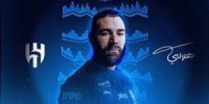 الهلال السعودي يعلن تعاقده مع كريم بنزيما قادماً من نادي الاتحاد
