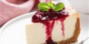 "تشيز كيك بدون فرن.. وصفة سهلة بطعم مميز تُنافس أشهر الحلويات العالمية"