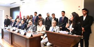 أحمد فتحي: مشاركة الطلاب في مناقشات "تنظيم استخدام الأطفال للسوشيال ميديا" خطوة مهمة لصناعة مستقبل رقمي آمن