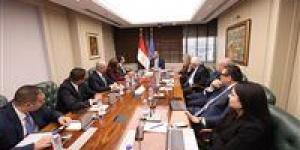 وزير الاتصالات: تدريب 100 ألف على تقنيات الذكاء الاصطناعى قريباً