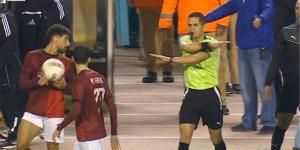 مصدر بالأهلي يكشف تفاصيل شكوى النادي ضد الحكم محمود وفا بسبب أخطاء مباراة سيراميكا