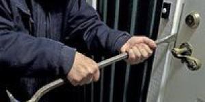 "معرفش يدخل".. ضبط متسول حاول سرقة عقار بالإسماعيلية