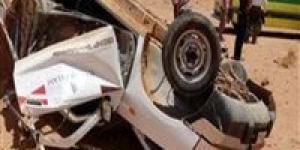 مصرع شخص وإصابة 12 في انقلاب سيارة ربع نقل بالمنيا