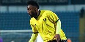 المصري البورسعيدي يراقب علي سليمان مهاجم كهرباء الإسماعيلية