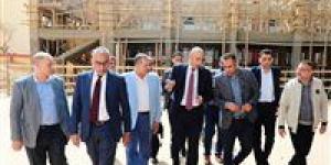 وزير التعليم يتحرك ميدانيًا لإنهاء الفترات المسائية.. جولة مفاجئة في المدارس قبل العام الجديد