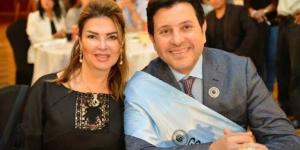 نادية مصطفى لـ زوجة هاني شاكر: عارفة انك في اختبار صعب بس انتي قوية