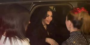 هيفاء وهبي تصل القاهرة لإحياء حفلها الغنائي بعد انتهاء أزمتها مع نقابة الموسيقيين