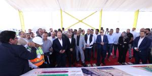 وزير النقل يشهد التشغيل التجريبي للمرحلة الأولى من محور الفشن التنموي ببني سويف.. وافتتاح مرحلتي محور ديروط