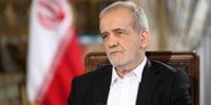 الرئيس الإيراني يبلغ اليابان استعداد طهران لتسهيل الملاحة في مضيق هرمز