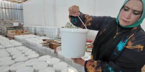 ضبط كميات من المواد الغذائية مجهولة المصدر ومنتهية الصلاحية بكفرالشيخ