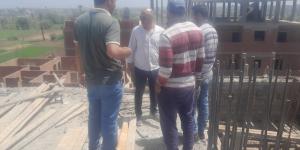 رئيس مدينة ببا يتابع ميدانيًا الموقف التنفيذي لمشروع إحلال وتجديد المستشفى المركزي بالمدينة