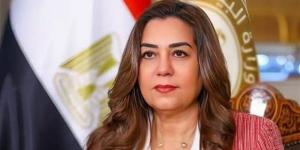 وزيرة التنمية المحلية والبيئة تتابع الموقف التنفيذي لمشروعات الوزارة بالمحافظات
