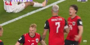 بنيران صديقة، النمسا تحرز الهدف الثاني في شباك الأردن بكأس العالم 2026 (فيديو)