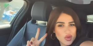 عربية من غير سواق في أمريكا.. تعليق طريف من ياسمين عبد العزيز يشعل السوشيال ميديا