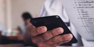 ضبط طالبة بسماعة إلكترونية داخل لجنة امتحان الأحياء بالثانوية العامة في بنها