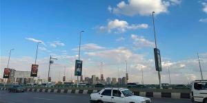 سحب منخفضة ونشاط للرياح، الأرصاد تعلن حالة الطقس غدا السبت