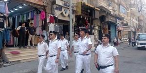 حملة مكبرة لرفع إشغالات الباعة الجائلين بمنطقة المعهد الديني في الإسكندرية