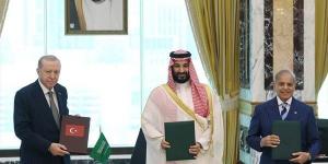 إيران عن اتفاق السعودية وتركيا وباكستان الدفاعي: "حبر على ورق"