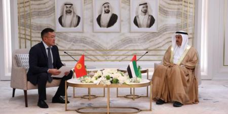 صقر غباش وسفير قرغيزستان يبحثان تعزيز التعاون بين البلدين