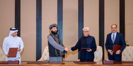 باكستان وأفغانستان تتفقان على وقف فوري لإطلاق النار