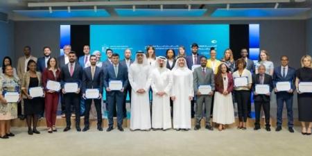 حكومة الإمارات تشارك خبراتها مع قيادات عالمية