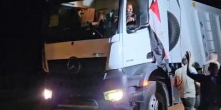 فيديو: دخول فريق مصري إلى غزة لدعم جهود البحث عن جثث المحتجزين الإسرائيليين