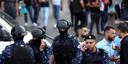 الشرطة: مجهولون يسطون على محل صرافة في قباطية ويصيبون صاحبه بجروح