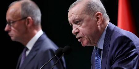 أردوغان لميرتس: ألا ترى ألمانيا أن إسرائيل ترتكب إبادة جماعية في غزة؟