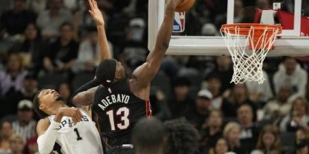 انطلاقة تاريخية لسبيرز بدوري السلة الأمريكي