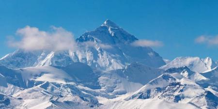 مقتل 3 وفقدان 8 في انهيار جليدي بالهيمالايا