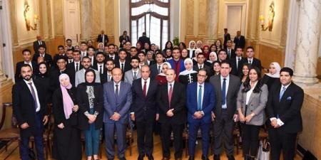 وزير الخارجية يستقبل طلبة كلية السياسة والاقتصاد بجامعة بني سويف