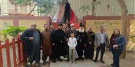 المحبة والترابط بين شركاء الوطن أثناء الإدلاء بصوتهم.. صورة تزين المشهد الانتخابي بالقليوبية