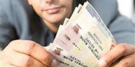 استاذ
اقتصاد:
النظر
إلى
الفقر
باعتباره
رقمًا
مجردًا
يُعد
تبسيطًا
مخلًا
بالواقع