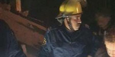 انهيار منزل مكوّن من 3 طوابق وجارى إخلاء السكان بمنطقة طه السبع بالمنيا