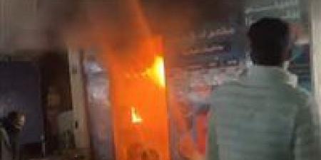 ذعر
في
عين
شمس
بسبب
حريق
ضخم
في
محل
تجاري